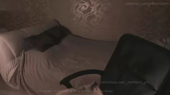_northern_girl_ top petite sweet babe showing boobs