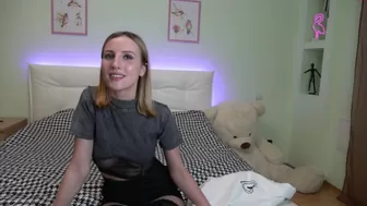 trisloveiso dark haired babe masturbates pussy with vibrator