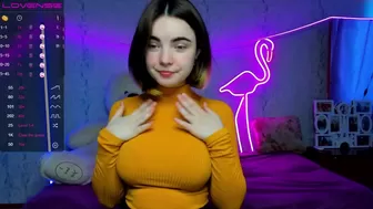 tits_your_dreams blonde female made  private  with a toy