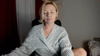 colette1w erotic dance and a good suction dildos from a blonde female