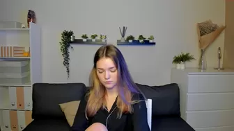 caitlin_bell orgasm in bathroom in premium video 720hd