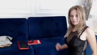 boucle_dor cam lebsians lick each other's wet holes