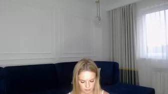 boucle_dor masturbation and caressing nipples with juicy