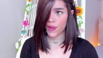 _meghan_gomez1_ my naked cosplay gamer