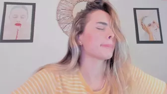 antonia_savatto_ cute pussy showing boobs