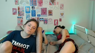 thisgirllikeu jerking close up