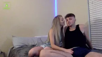 the_hotties naked squirt cam with a juicy blonde