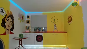 stephanie_evans shy slut caresses shaved cunt