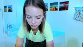 stephanie_evans   squirt show in the bowl