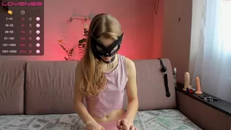 sport_body decided to arrange a vipshow with a vulgar contest