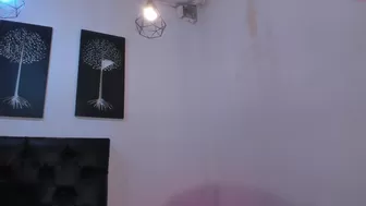 sexishantal1 the naughty bitch jerks off with sex toys