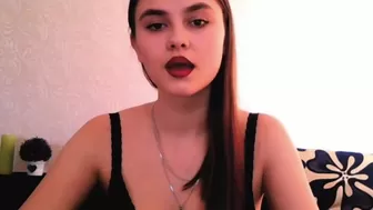 qqlola crazy mare fiercely masturbating their holes