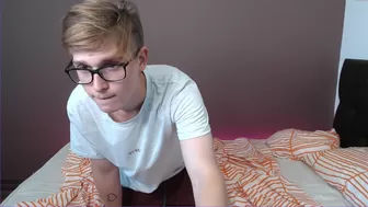purple_cats hot babe sucking red dick 2022 webcam